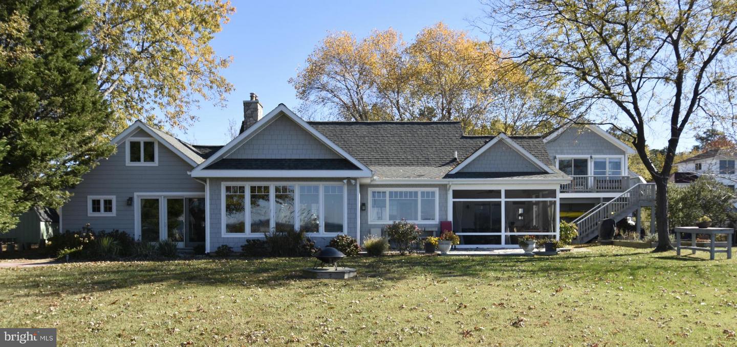 6050 Sunset Ln Property Photo 3