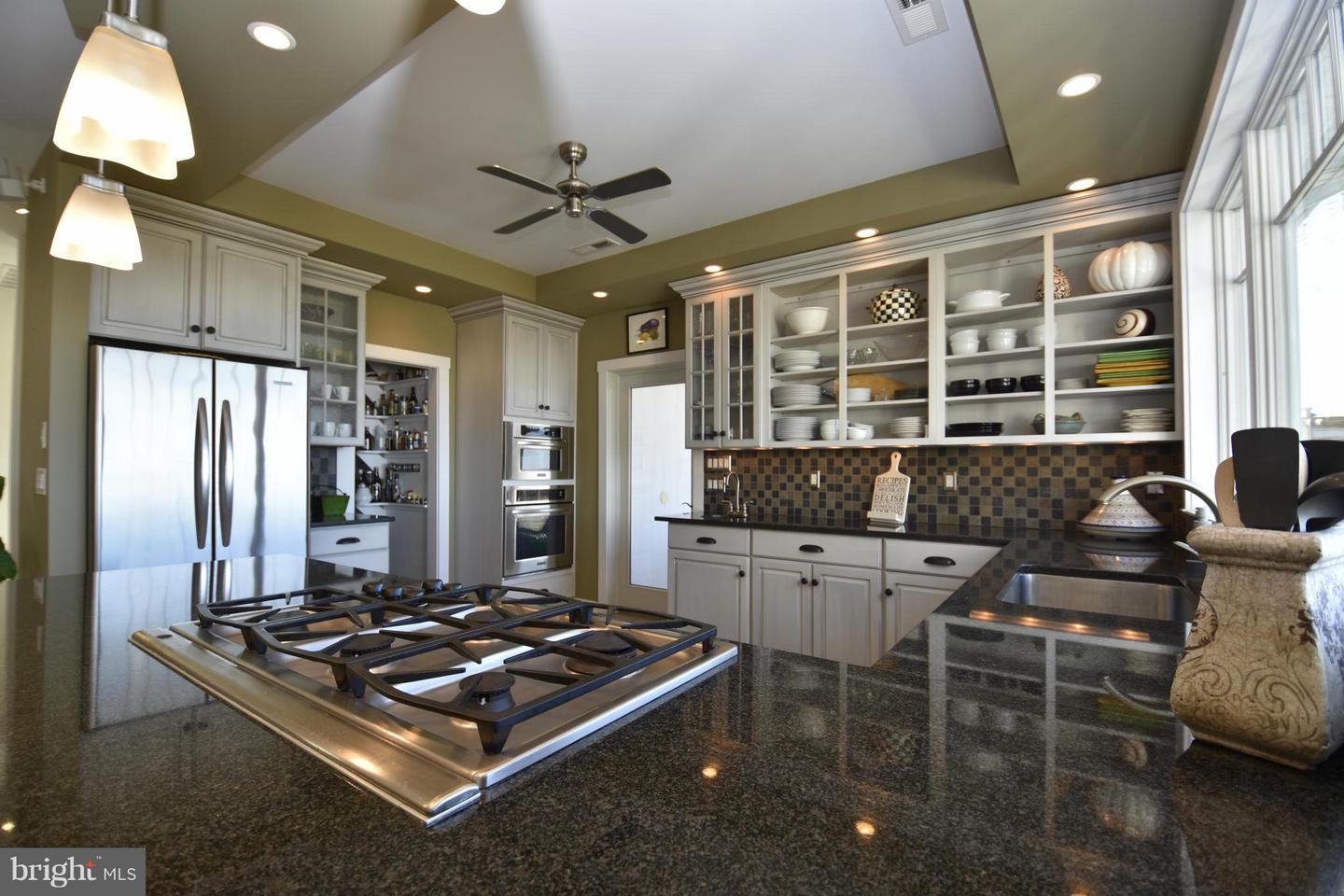 6050 Sunset Ln Property Photo 14