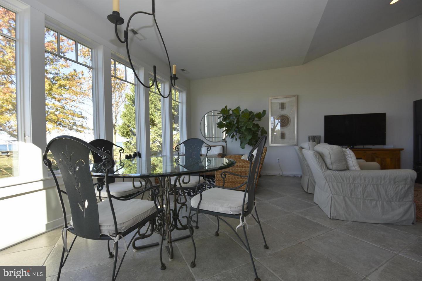 6050 Sunset Ln Property Photo 16