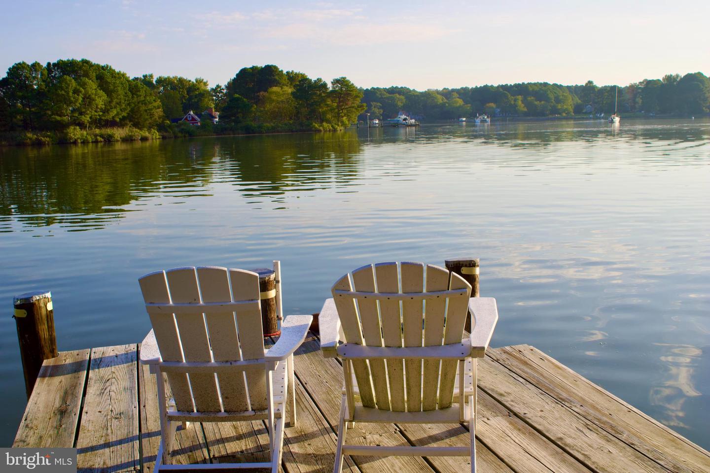 24318 Oakwood Park Rd Property Photo 1