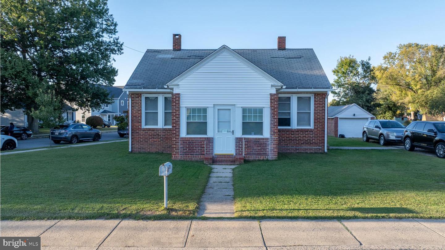 305 Port St Property Photo 1