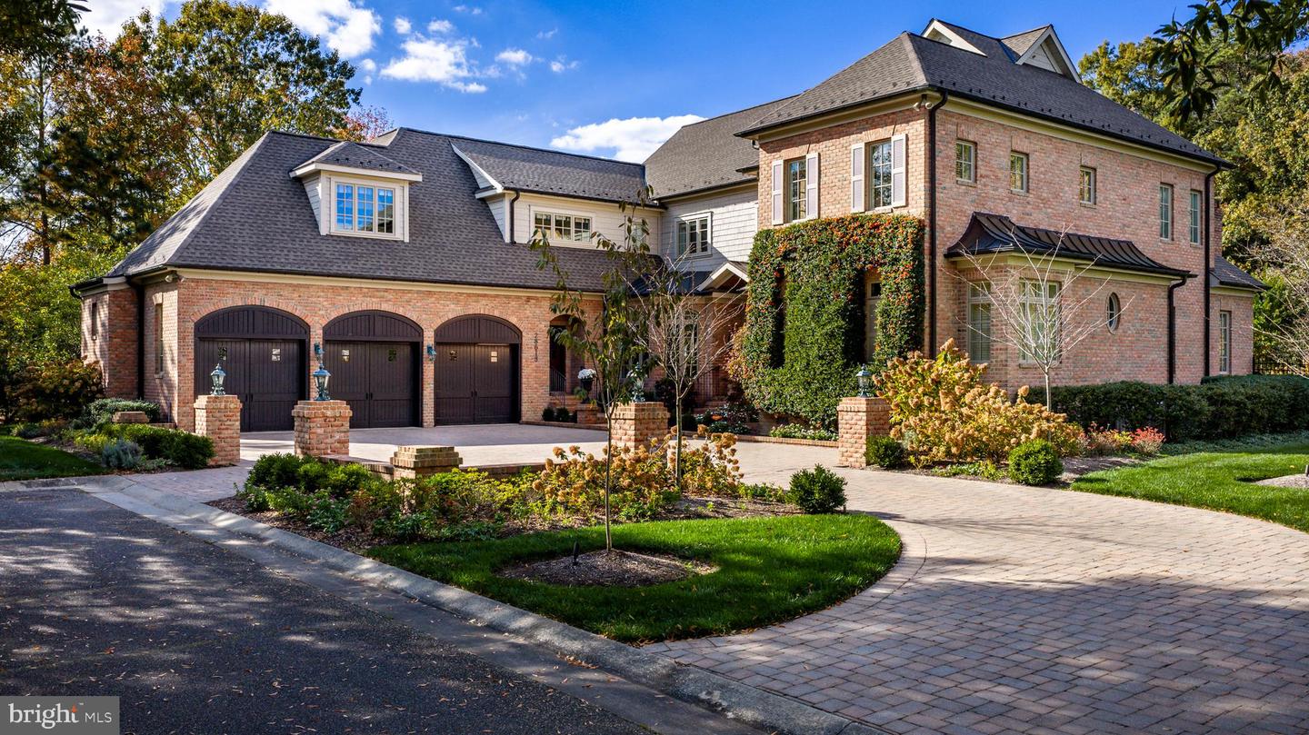 28613 Lois Ln Property Photo 1