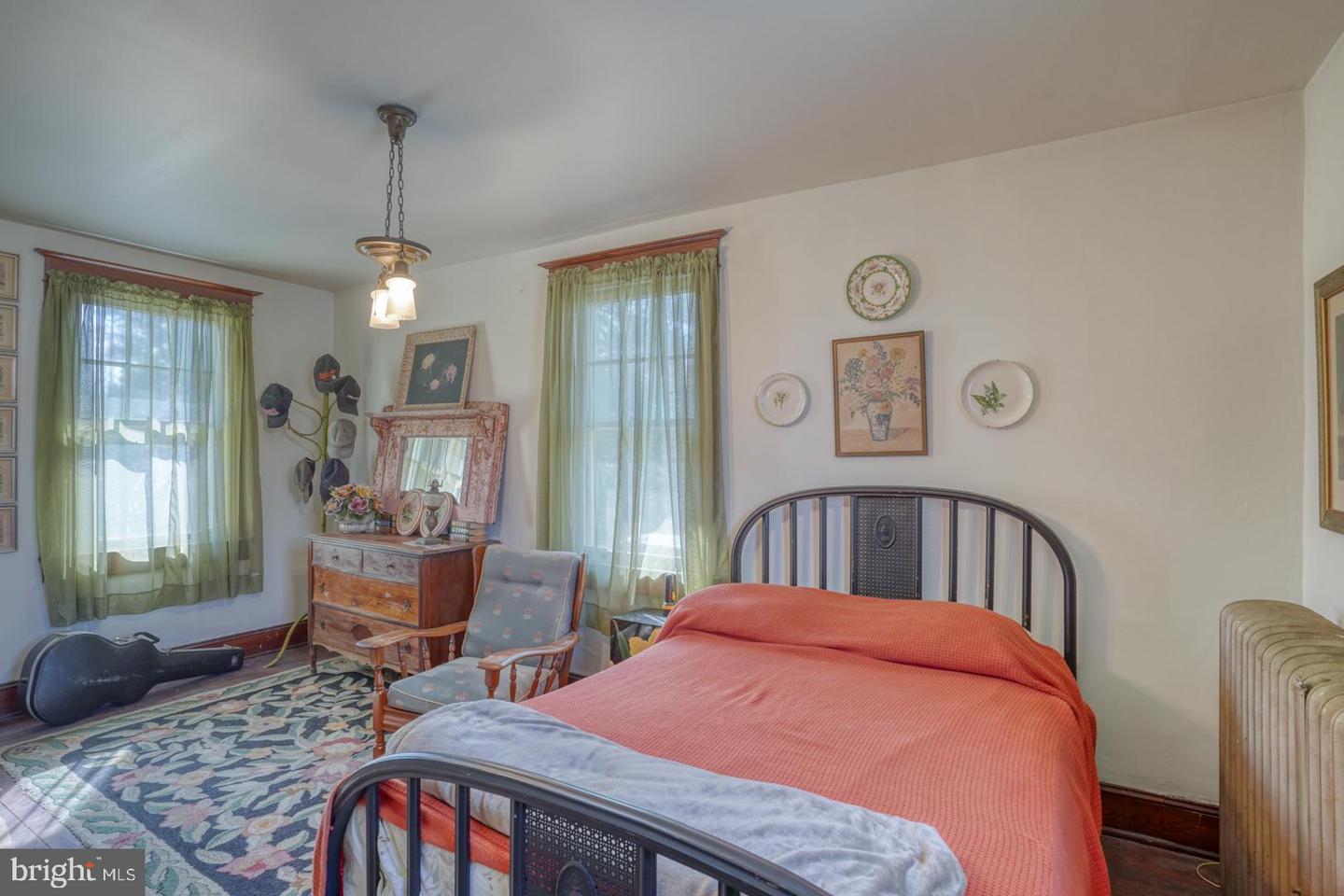 4096 Main St Property Photo 55