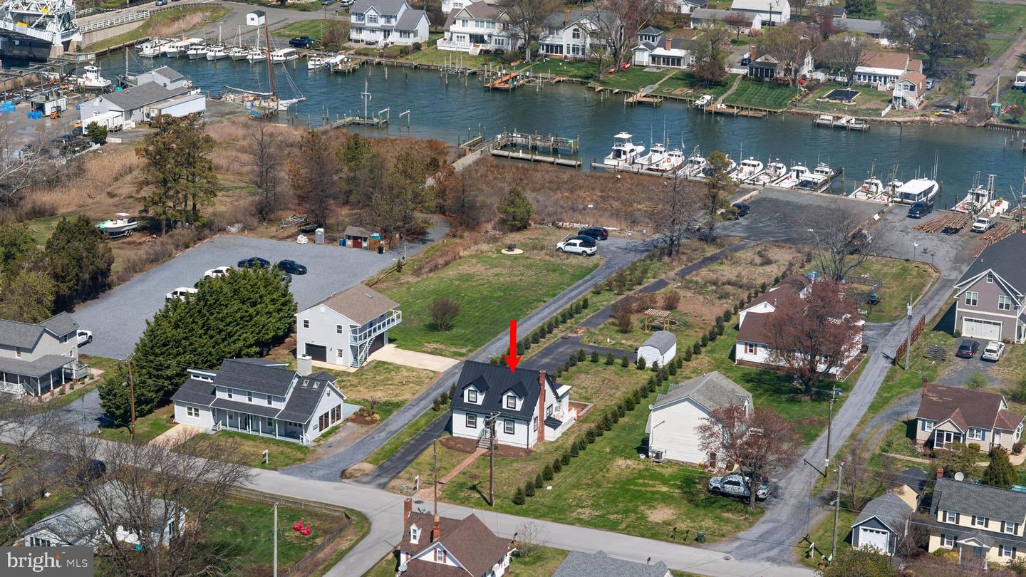 21560 Chicken Point Rd Property Photo 1