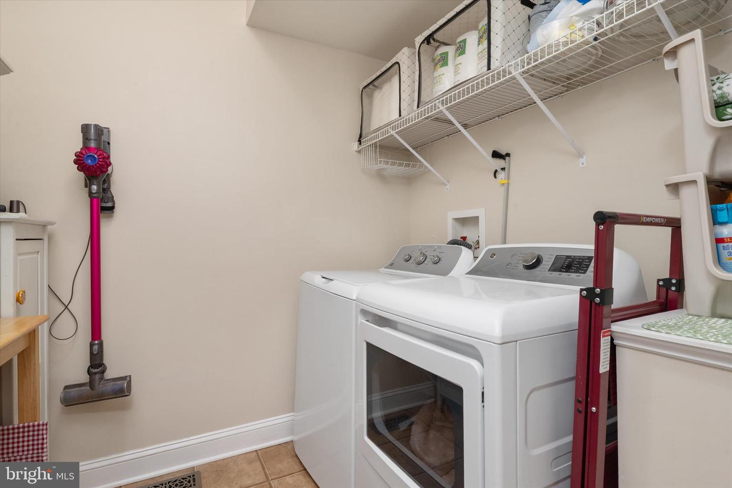 8050 Easton Village Dr Property Photo 22