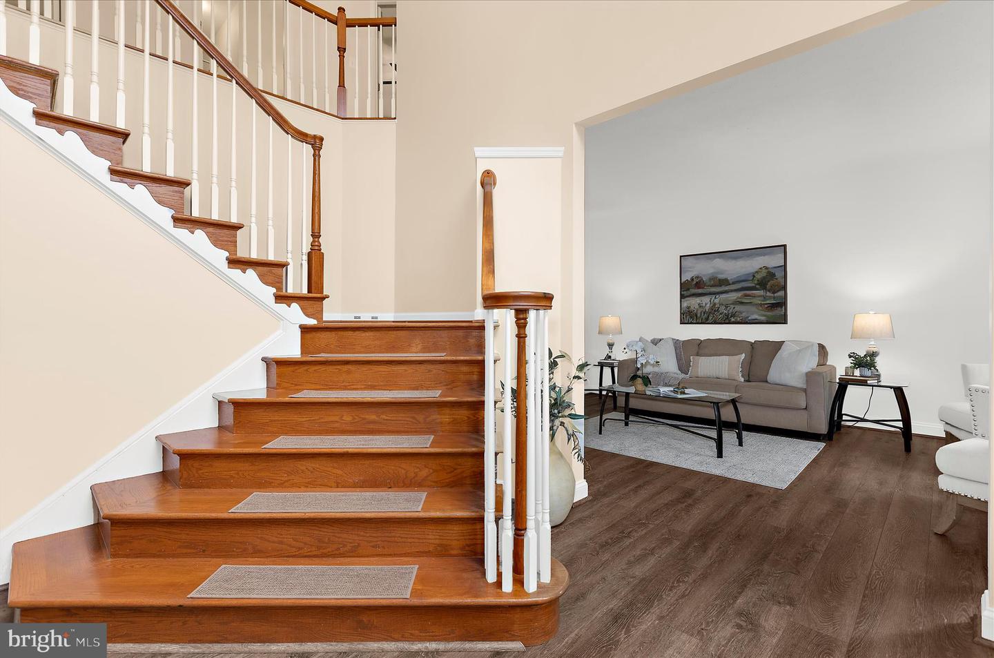 7586 Easton Club Dr Property Photo 26