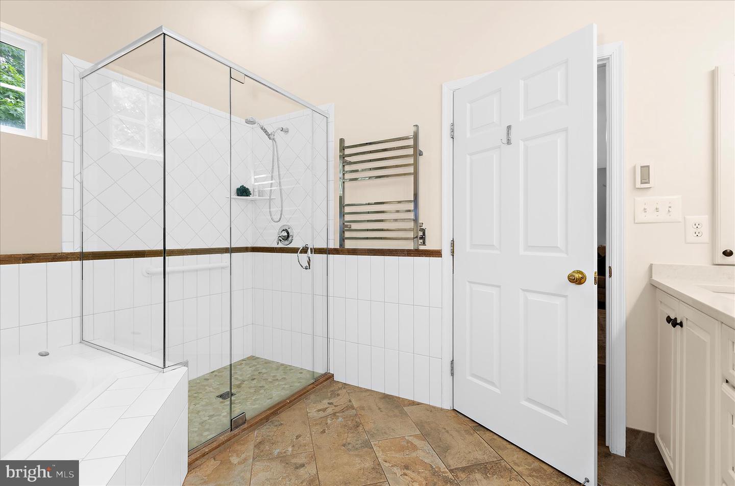 7586 Easton Club Dr Property Photo 36