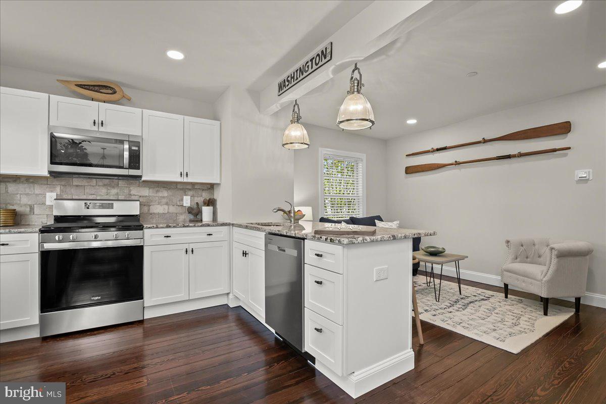 140 S Washington St Property Photo 14
