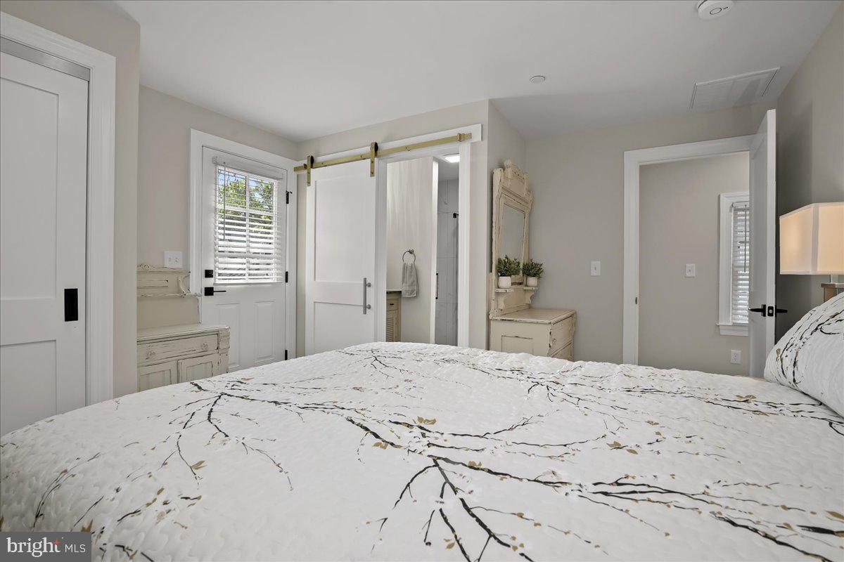 140 S Washington St Property Photo 30
