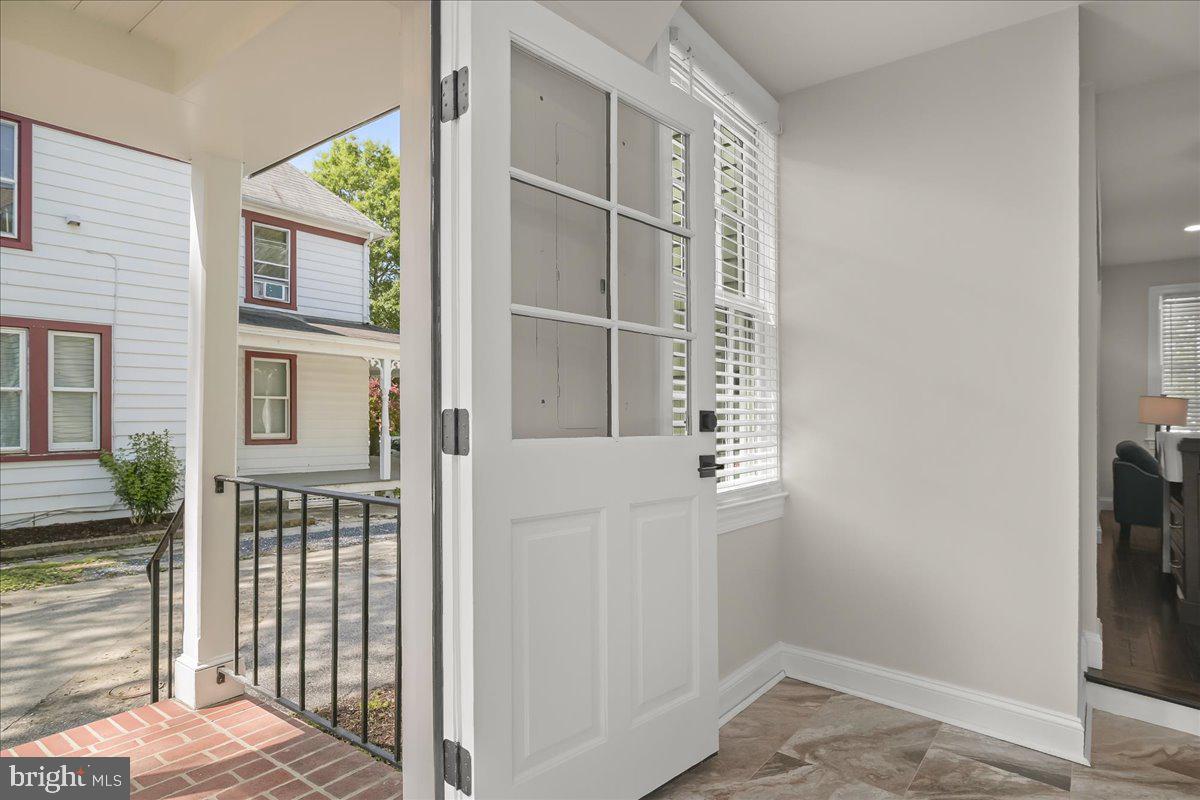 140 S Washington St Property Photo 39