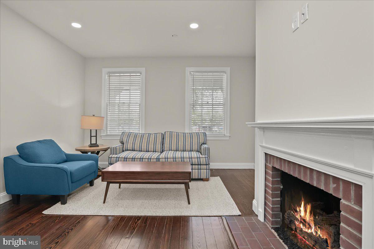 140 S Washington St Property Photo 42