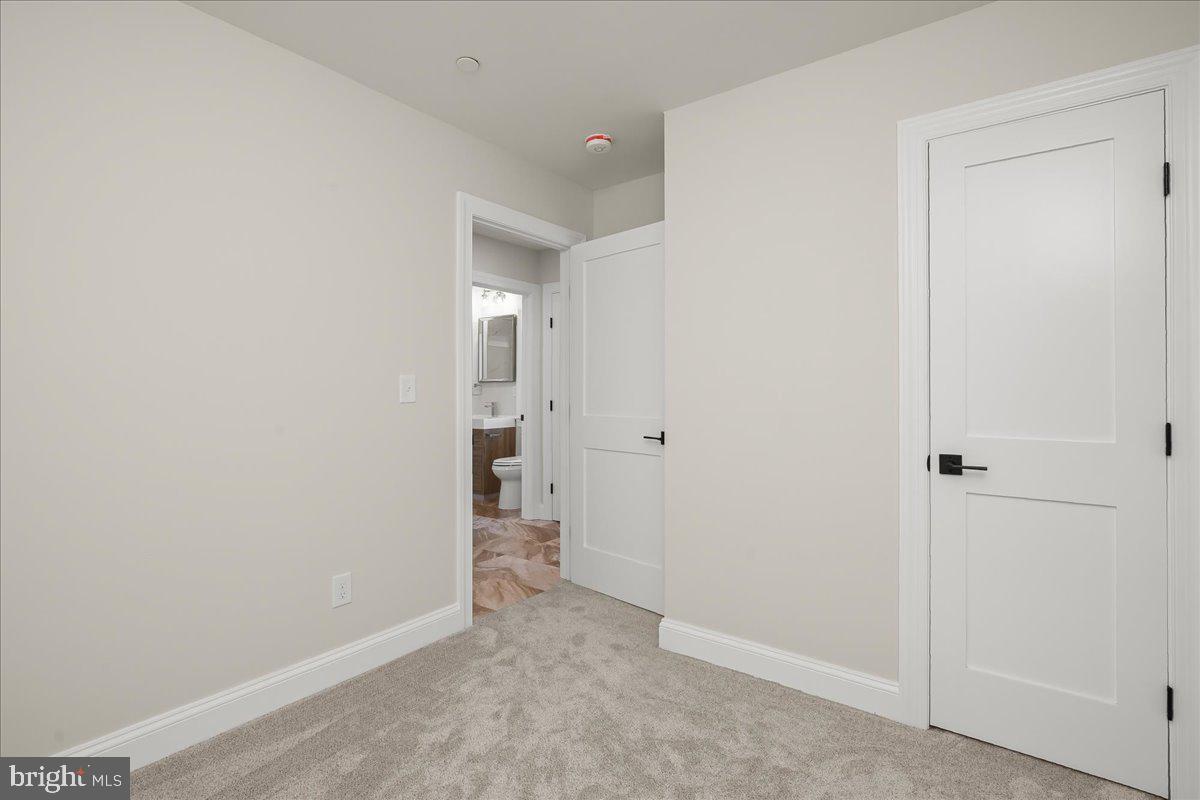 140 S Washington St Property Photo 57
