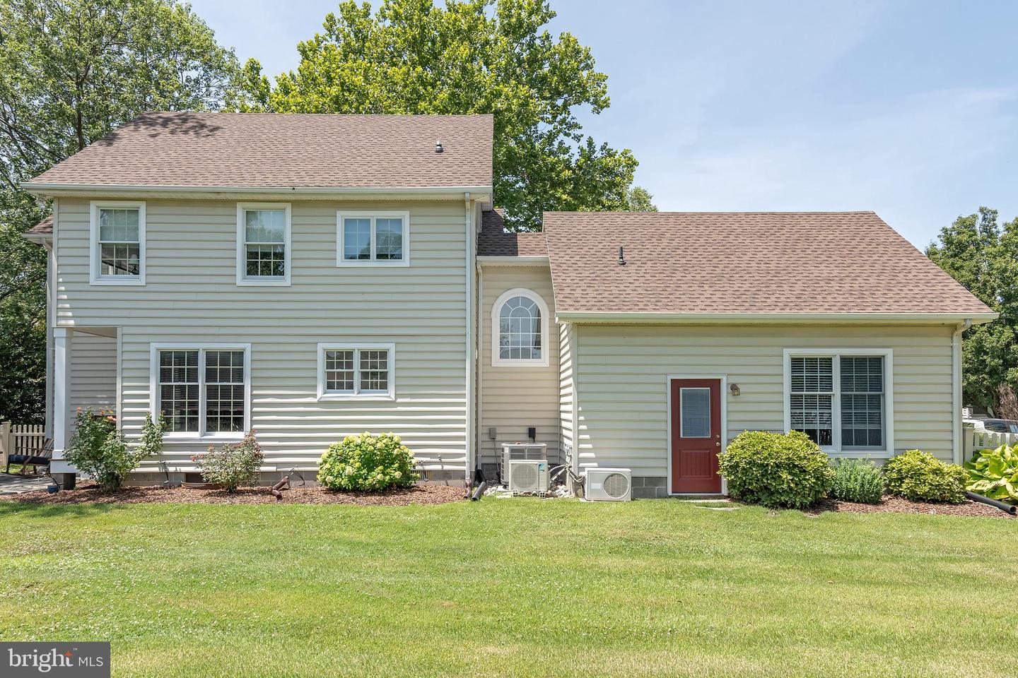209 Third St Property Photo 35