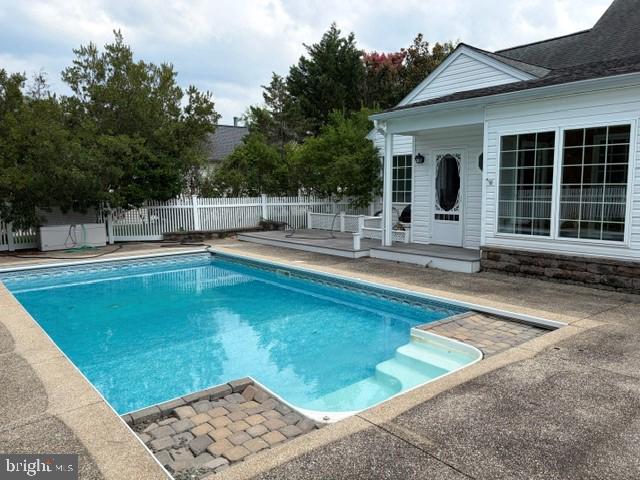 29638 Janets Way Property Photo 5