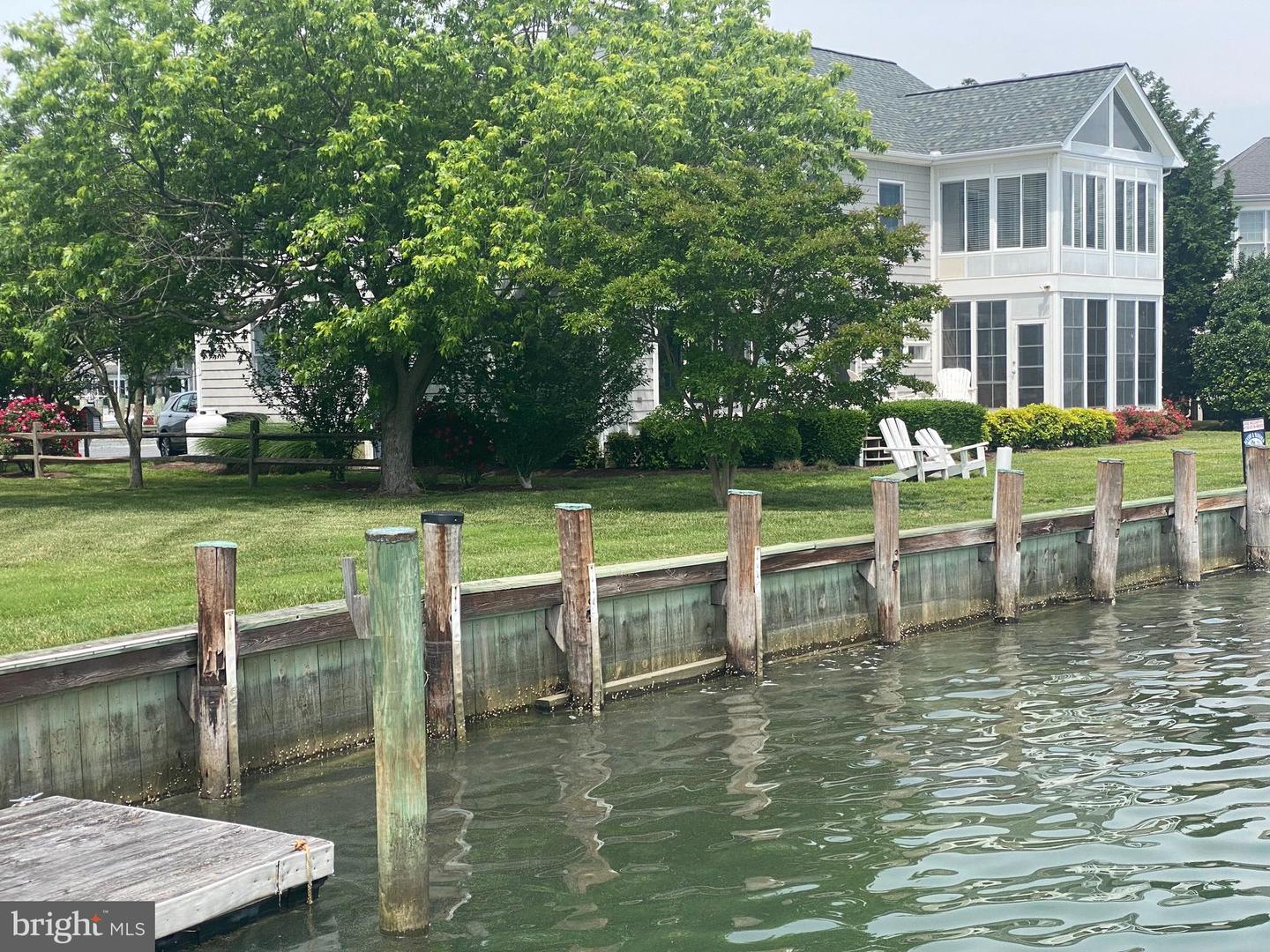 115 W Pier St Property Photo 2