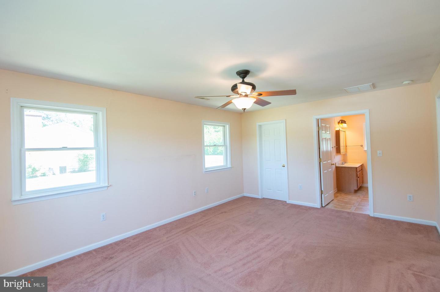 9818 Tilghman Rd Property Photo 15