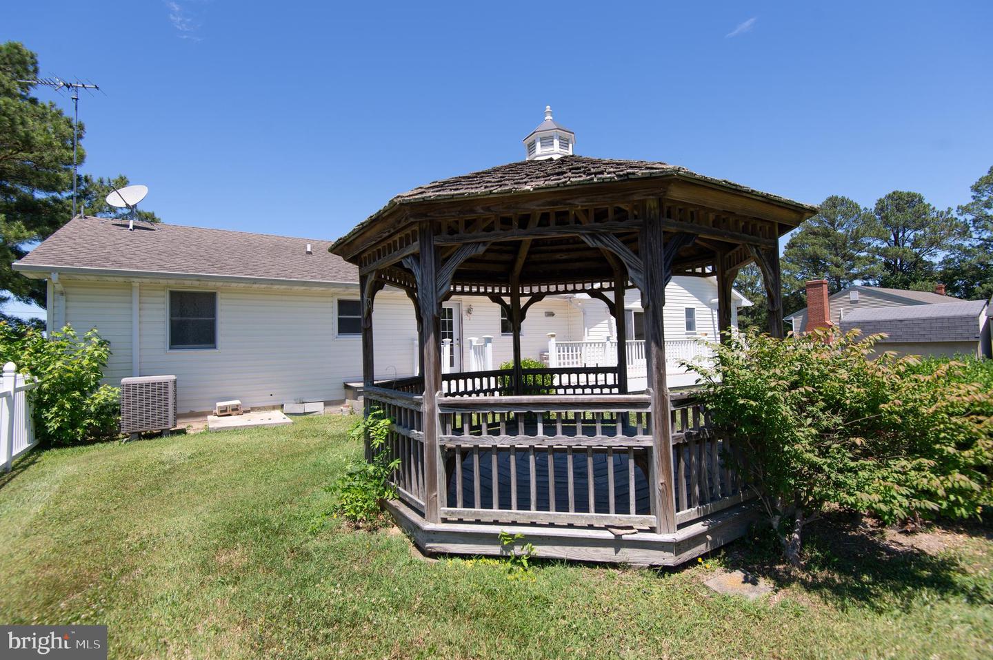 9818 Tilghman Rd Property Photo 38