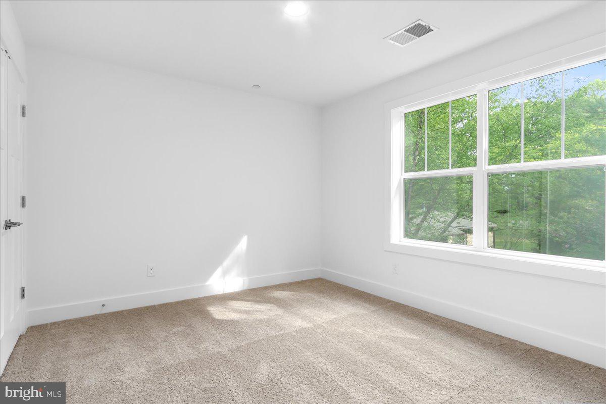 807 Radcliff Ave Property Photo 29