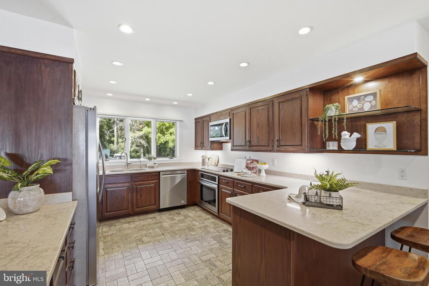 26279 Deep Water Harbor Rd Property Photo 15