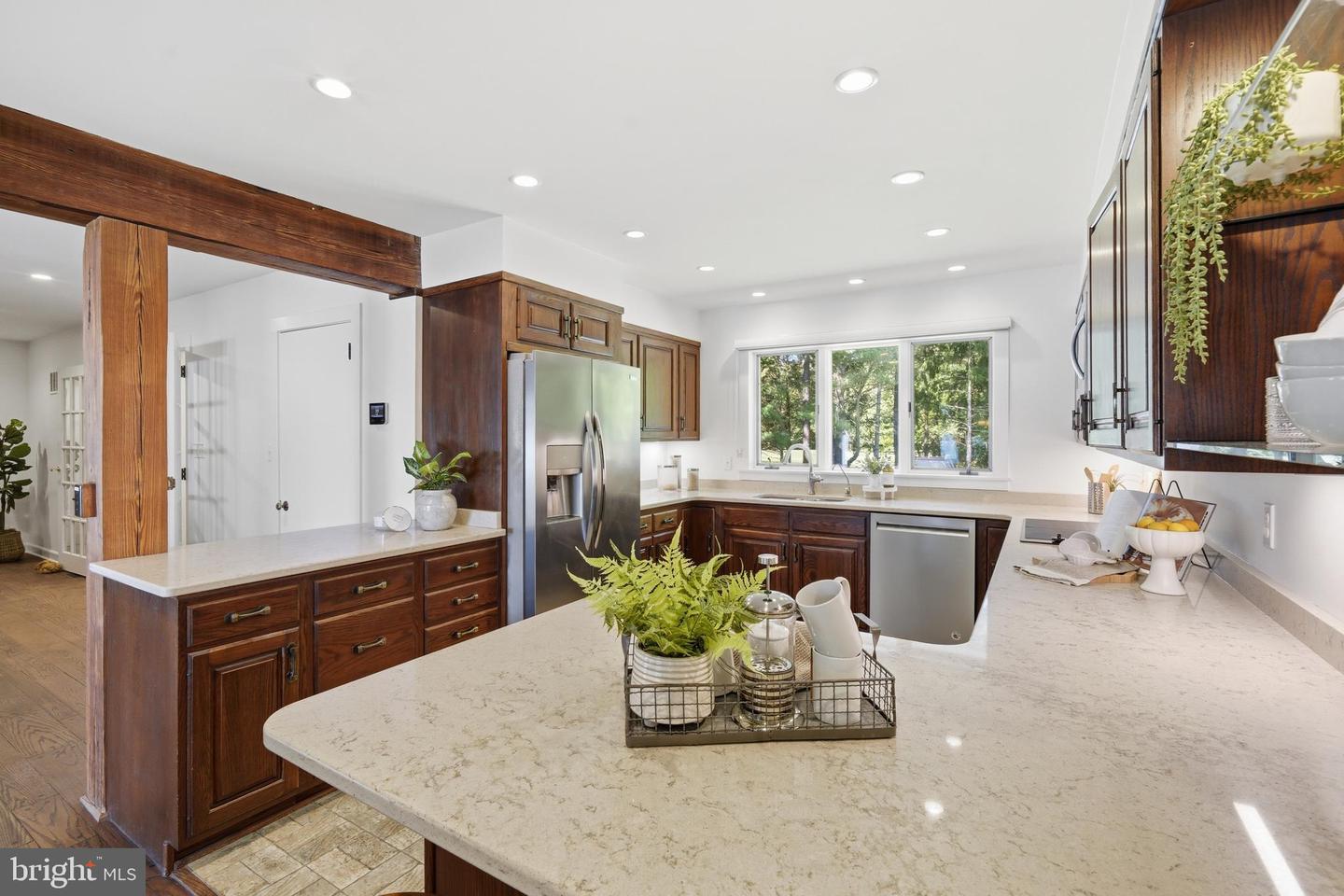 26279 Deep Water Harbor Rd Property Photo 16