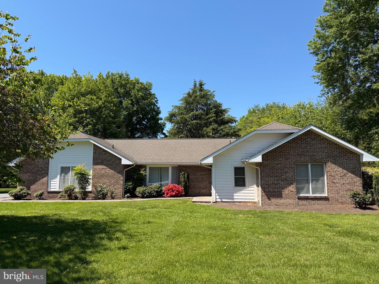 24555 Deepwater Point Property Photo 1