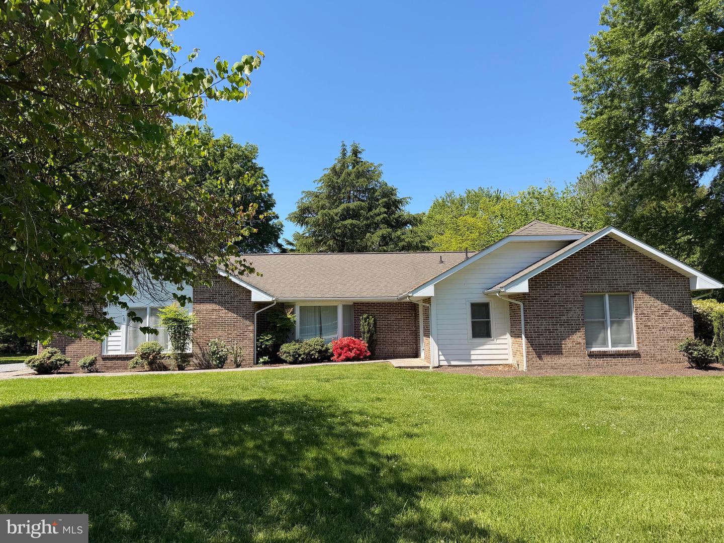 24555 Deepwater Point Property Photo 3