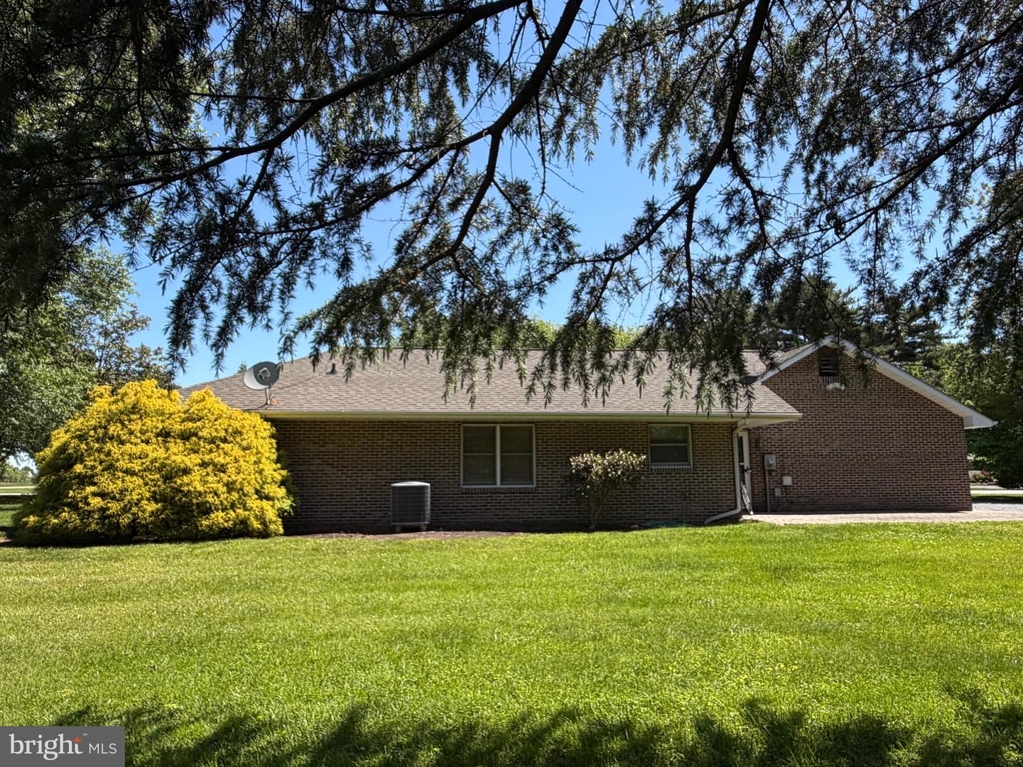 24555 Deepwater Point Property Photo 5