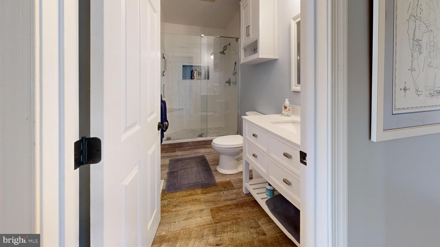 5698 Leeward Ln Property Photo 25
