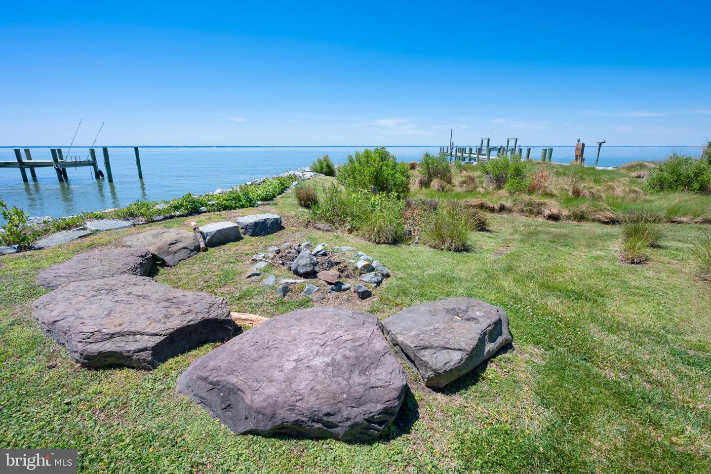 5698 Leeward Ln Property Photo 40