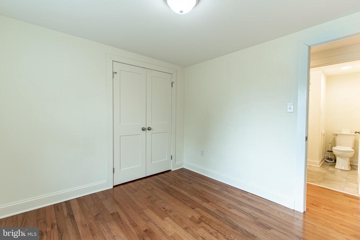 101 Brooks Ln Property Photo 17