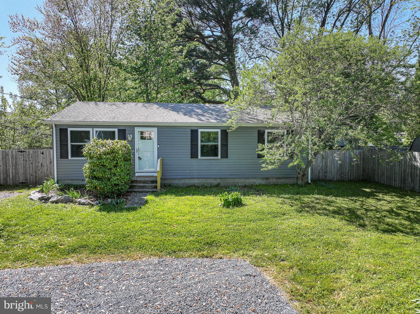 101 Brooks Ln Property Photo 28