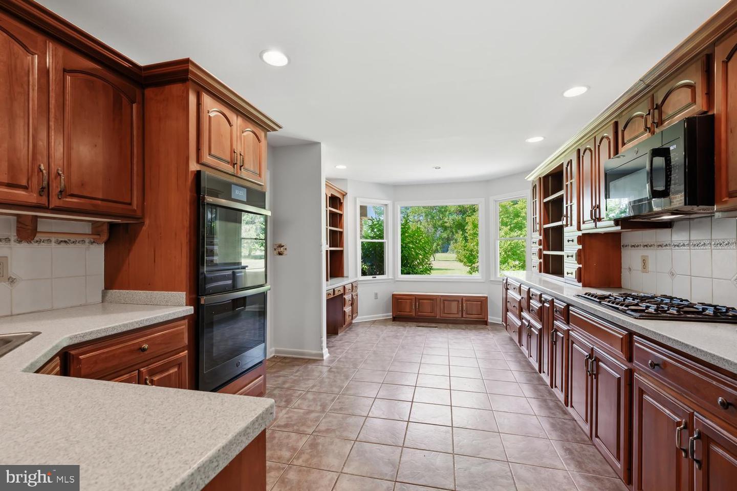 9251 Mallard Point Ct Property Photo 5
