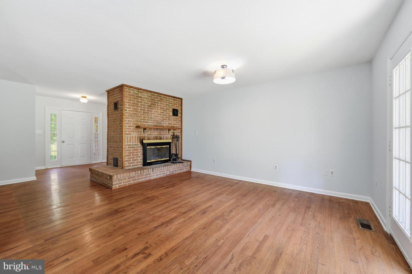 9251 Mallard Point Ct Property Photo 16