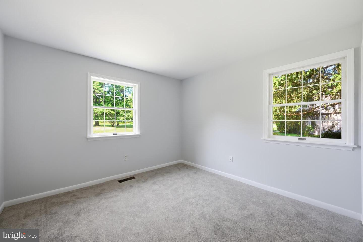 9251 Mallard Point Ct Property Photo 33
