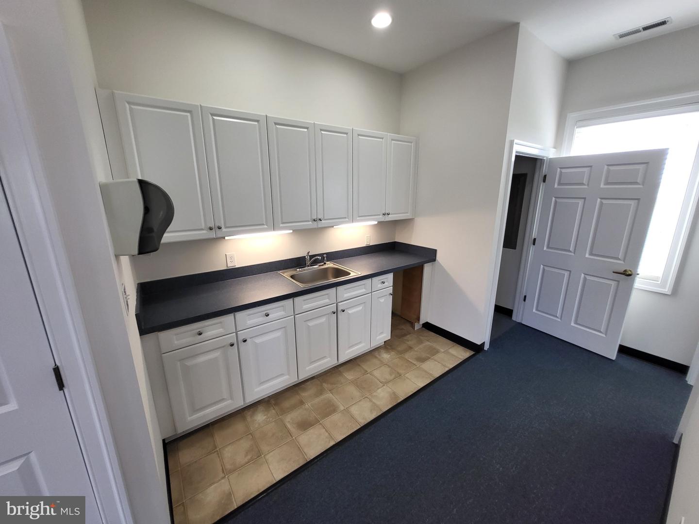 8626 S Brooks Dr #206 Property Photo 6