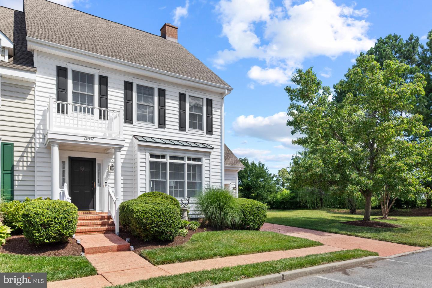 28542 Congressional Ct Property Photo 3