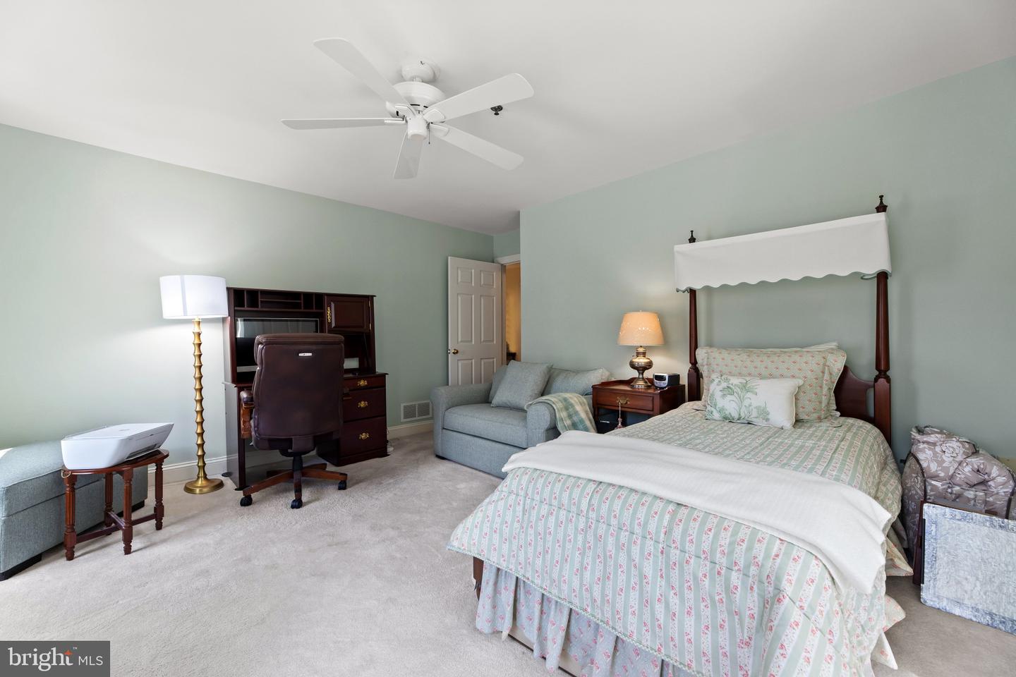 28542 Congressional Ct Property Photo 25