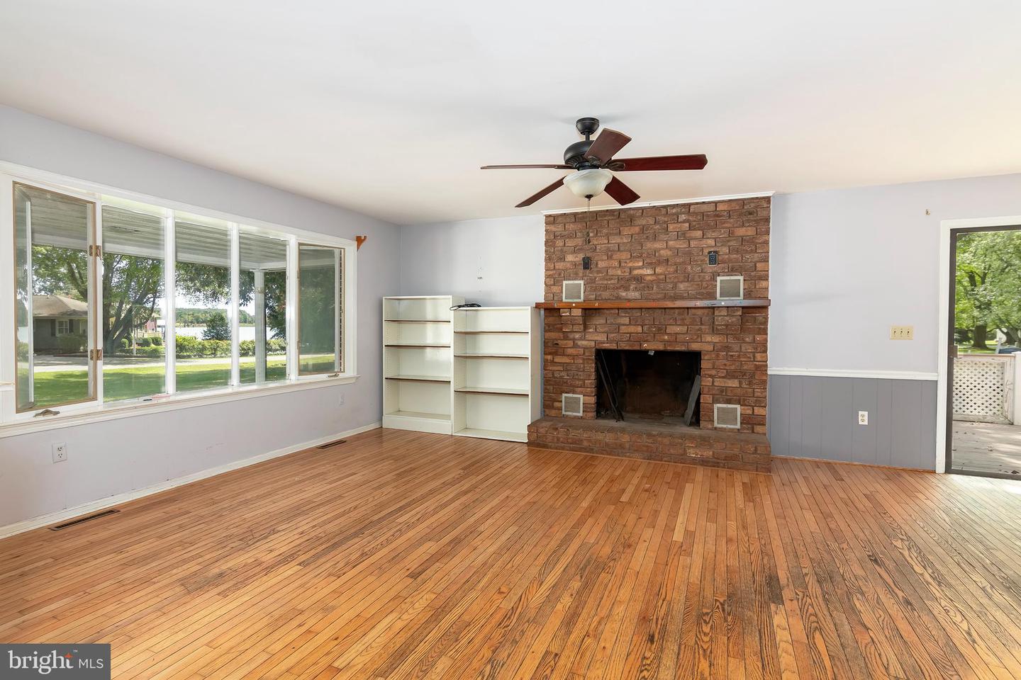 25911 River Rd Property Photo 3
