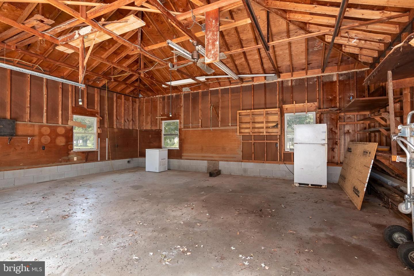 25911 River Rd Property Photo 6
