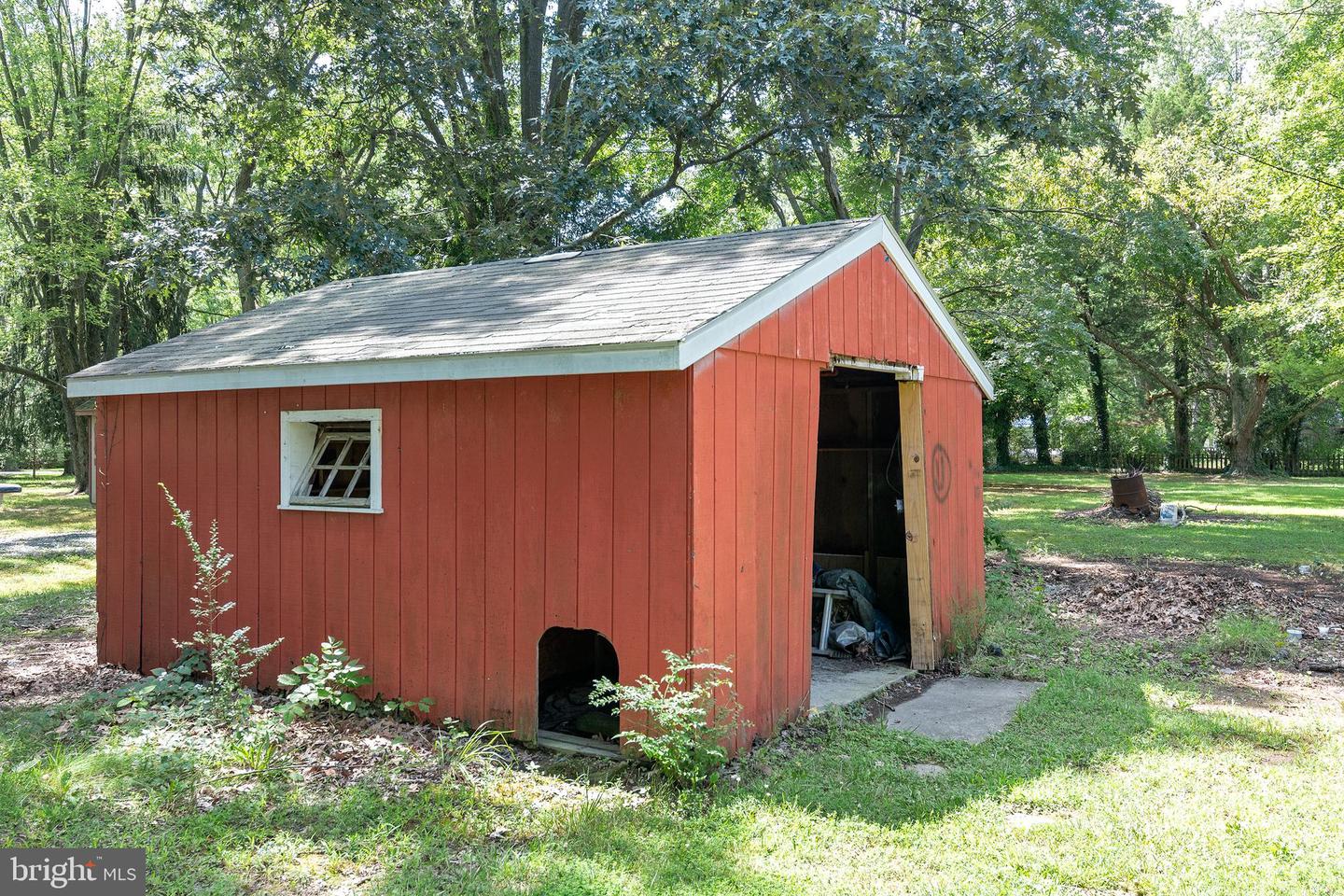 25911 River Rd Property Photo 7