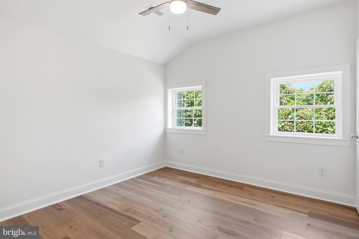 803 New Ln Property Photo 21