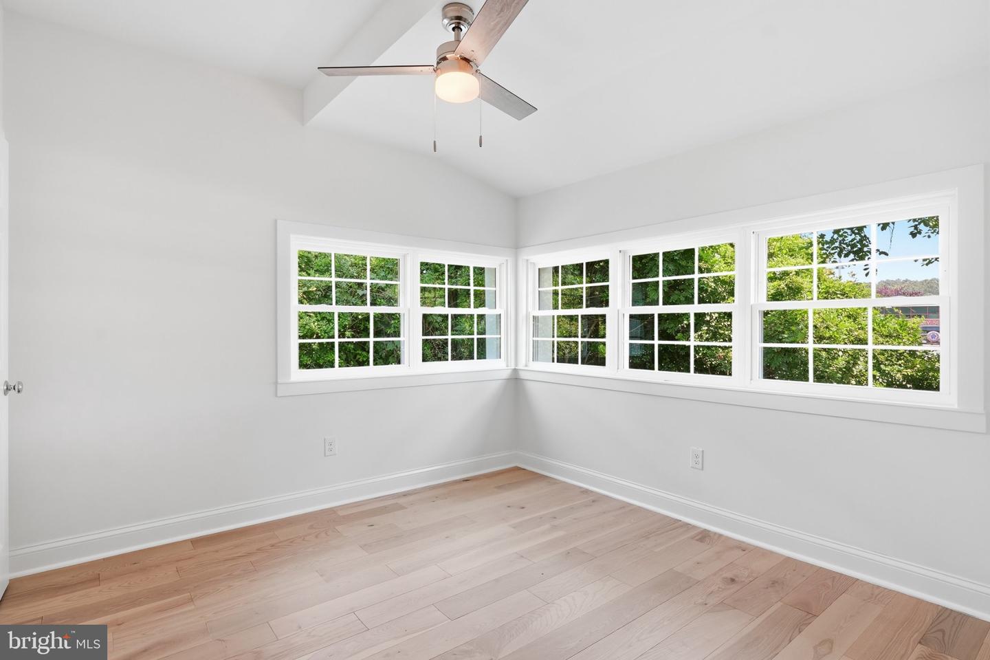 803 New Ln Property Photo 25