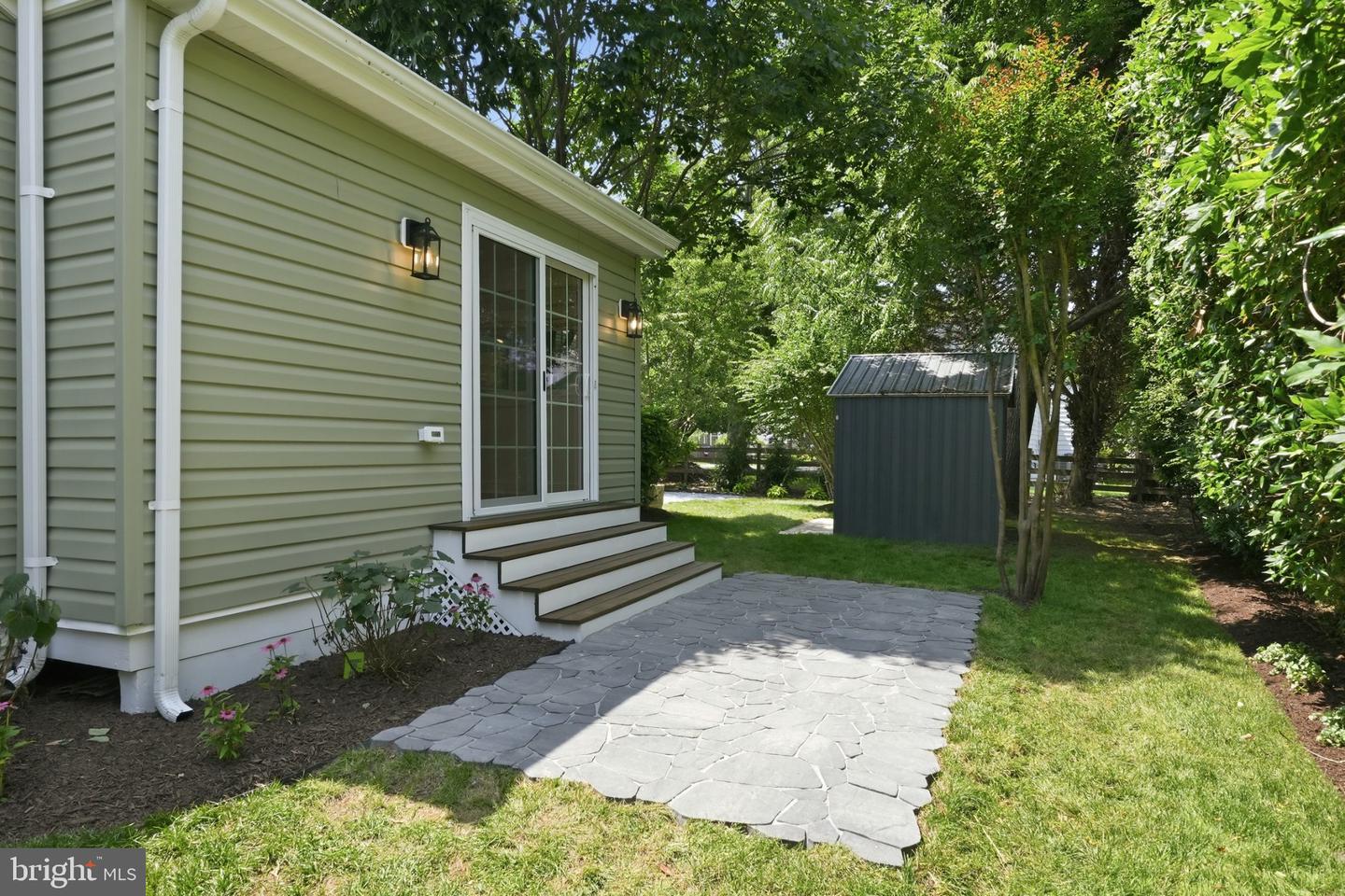 803 New Ln Property Photo 35