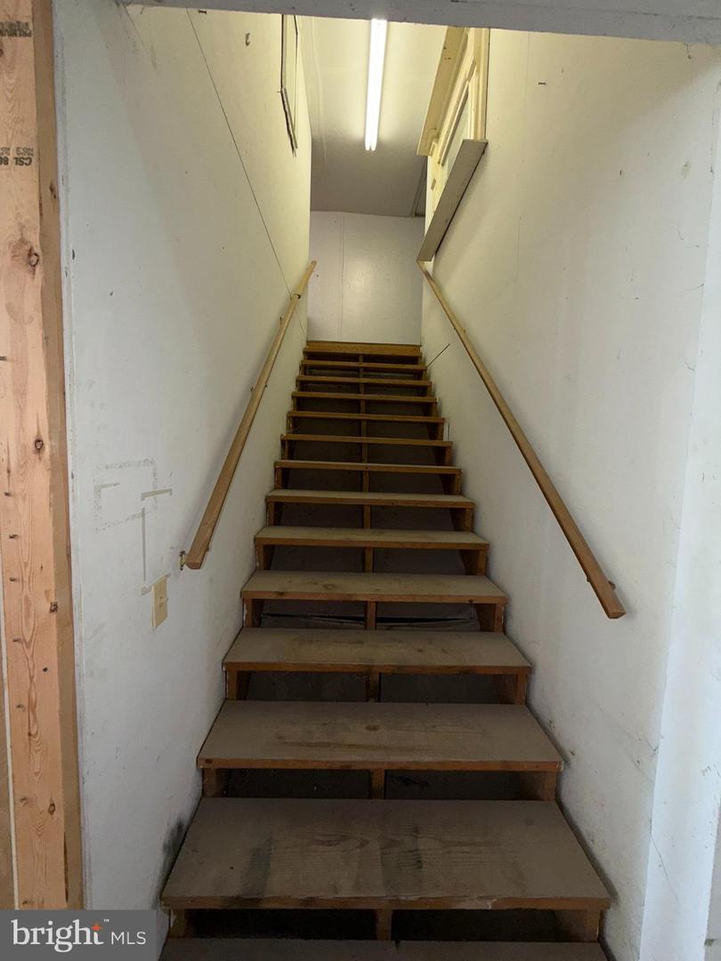 1007 S Talbot St Property Photo 14