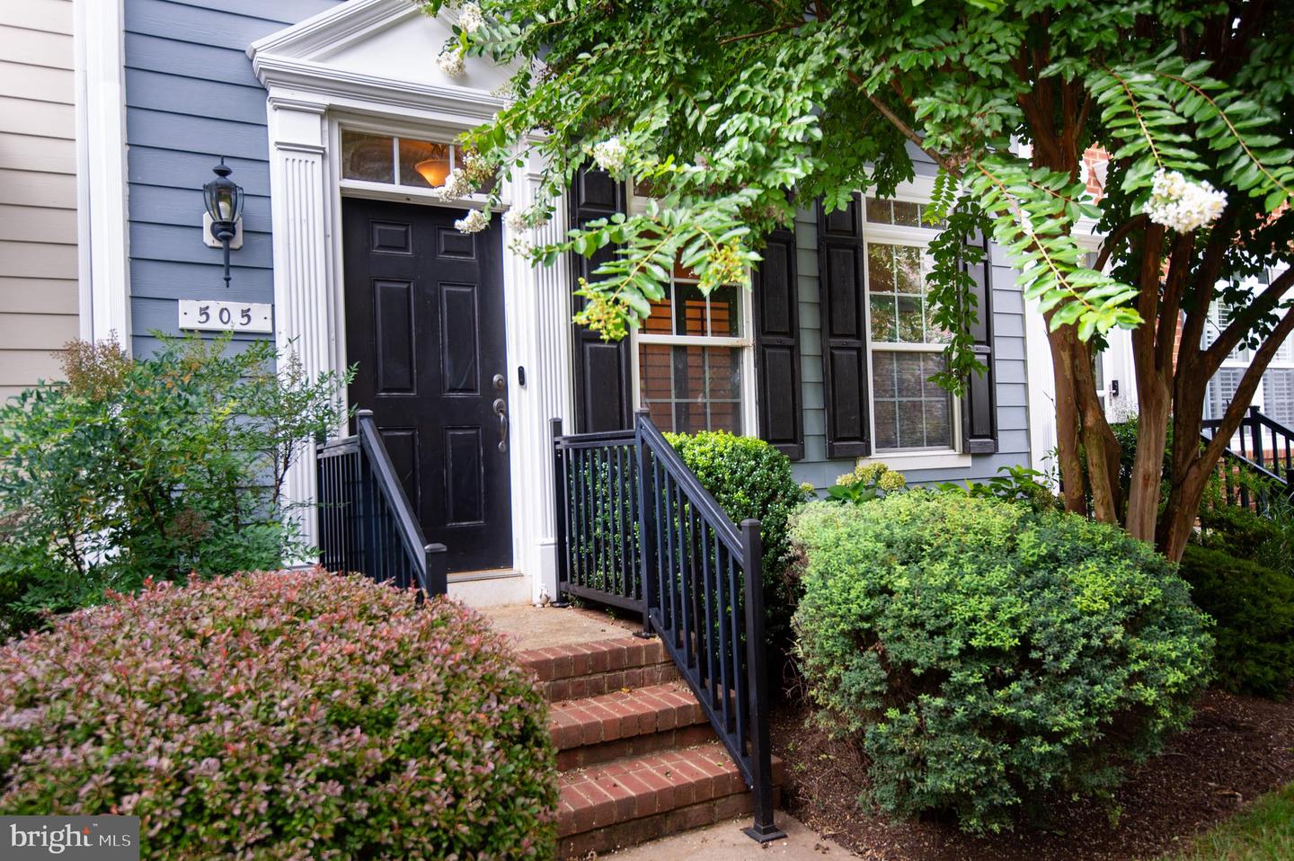 300 DIXON ST #505