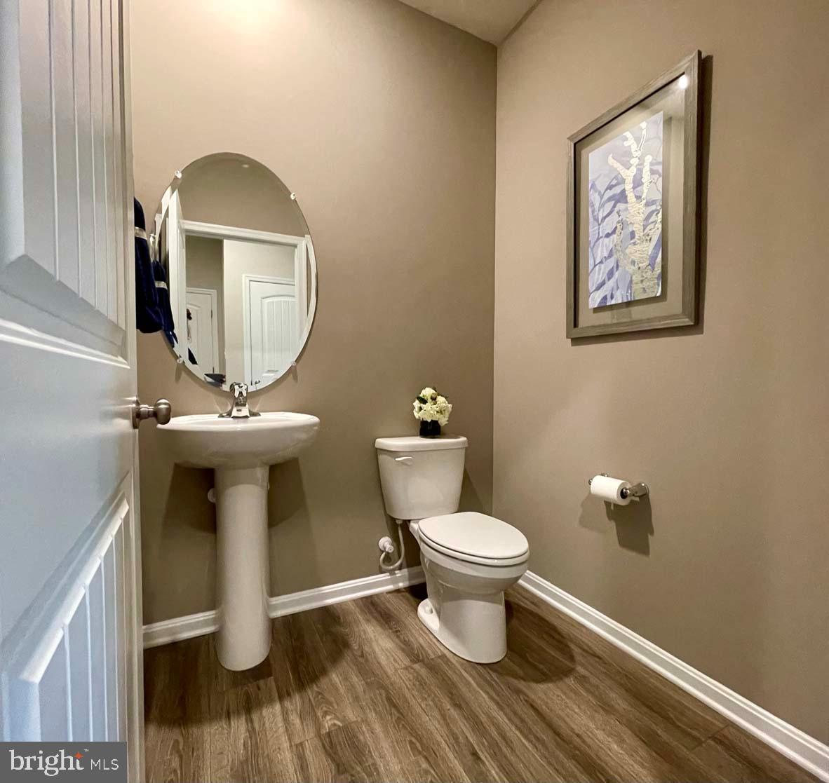 8705 Harper Way Property Photo 10