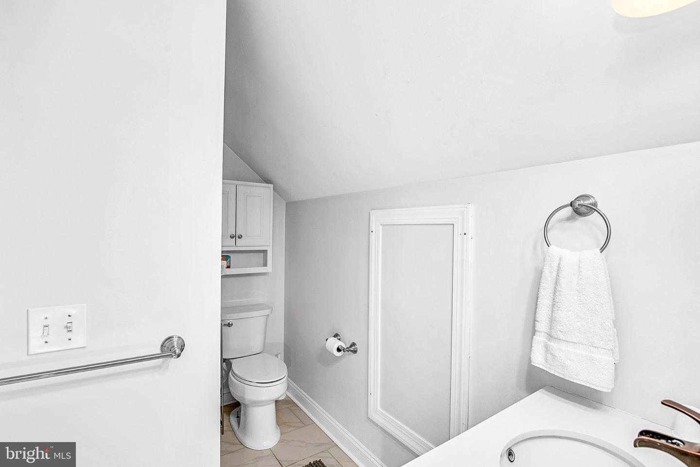 4401 Grove Rd Property Photo 54