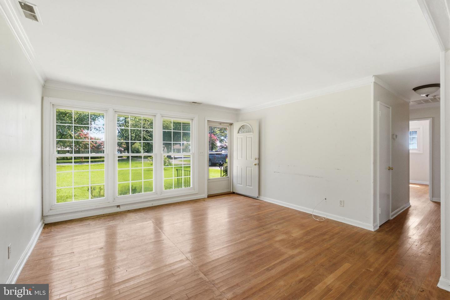 214 Madison Ave Property Photo 2