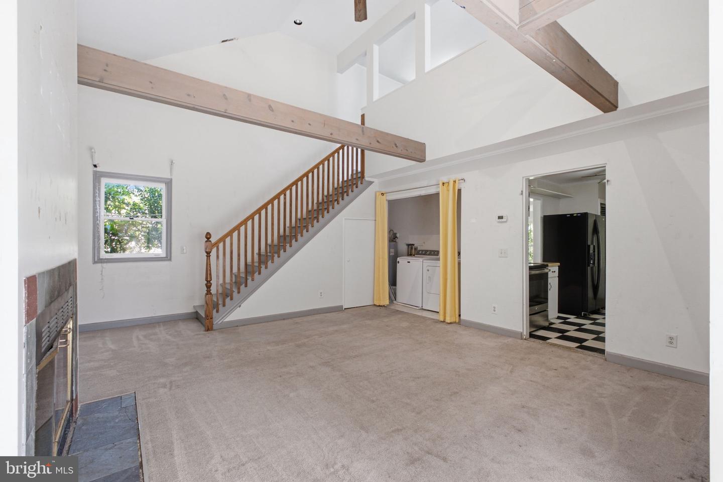 214 Madison Ave Property Photo 4
