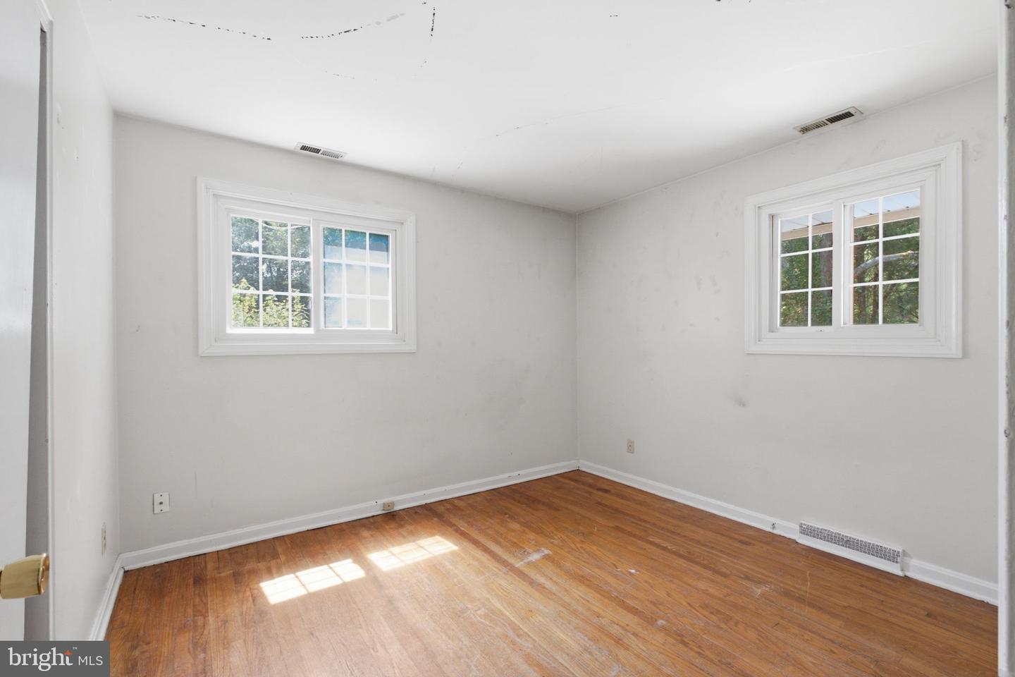 214 Madison Ave Property Photo 11